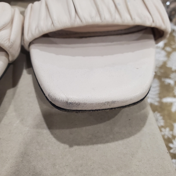 Ivory Leather Sandal - Picture 4 of 11